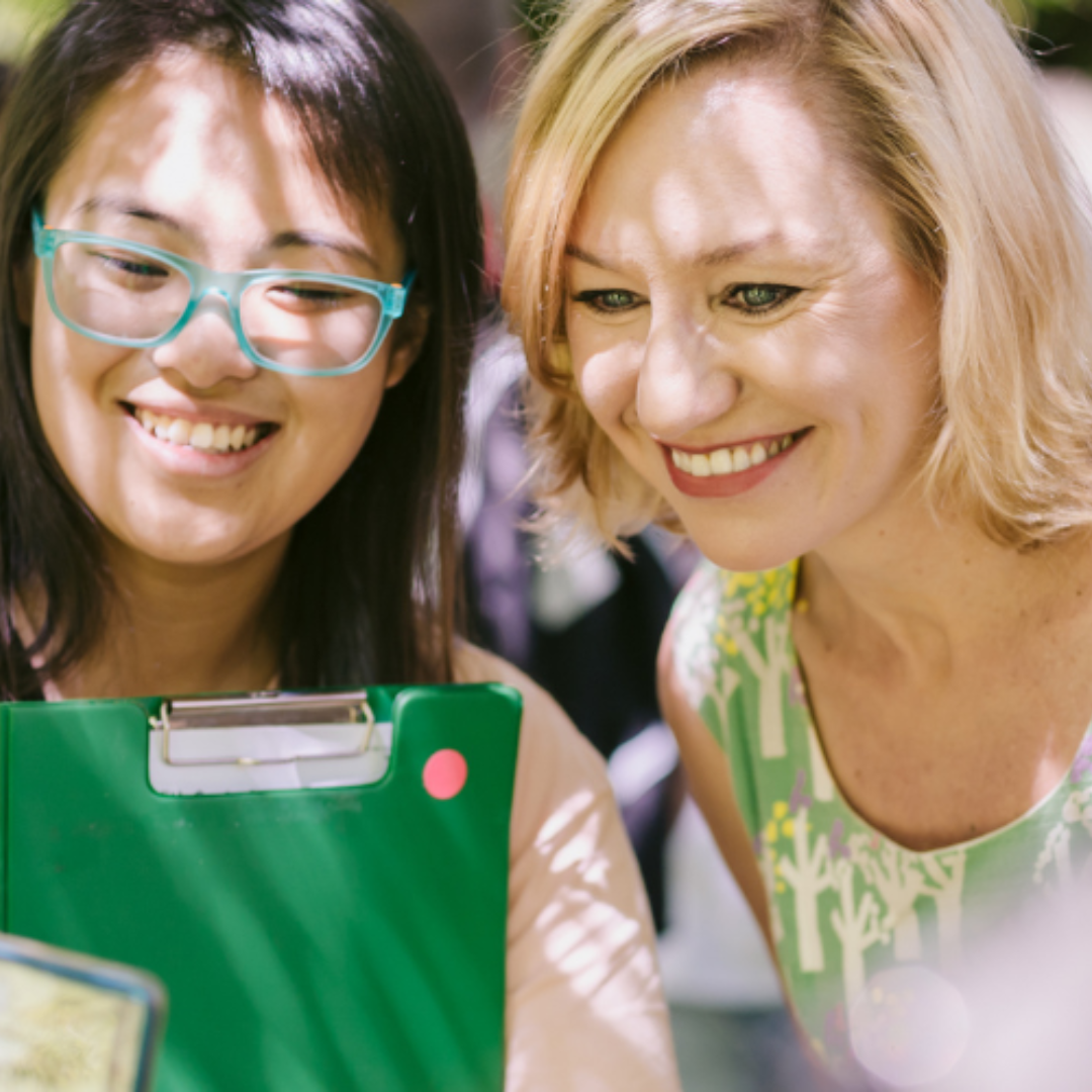 Image of Larissa Waters and Supporter smiling