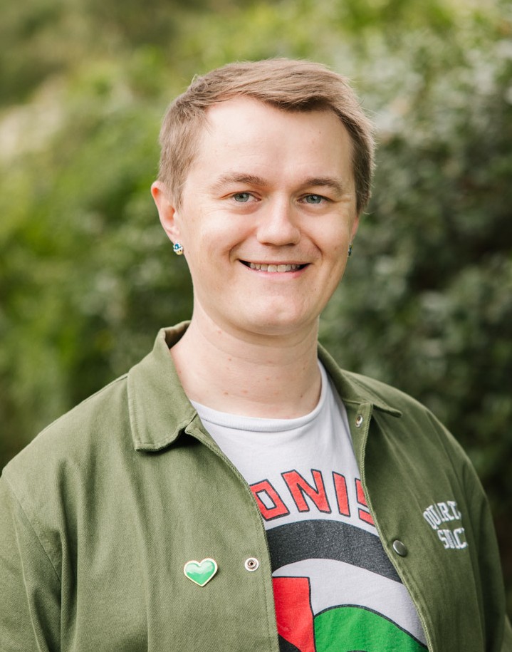 Image of Bronte Colmer with a blurred garden background
