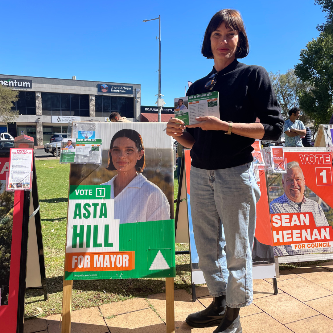 Picture of Asta Hill at polling booth for NT council elections