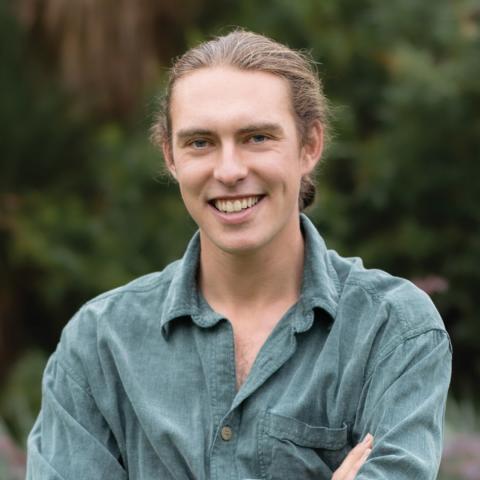 Picture of candidate Zave Evans smiling